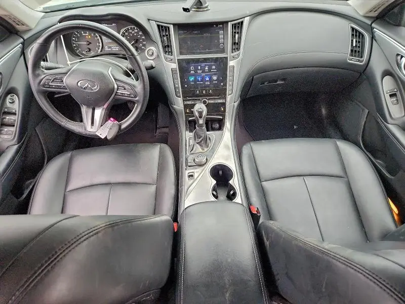 2019 INFINITI Q50 LUXE  