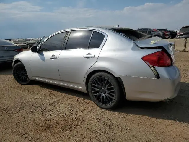 2011 INFINITI G37   