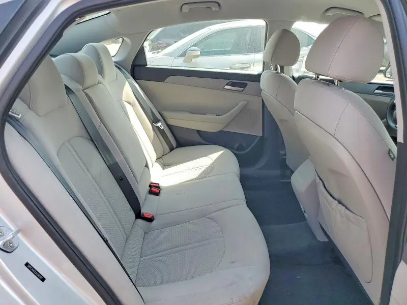2018 HYUNDAI SONATA SE  
