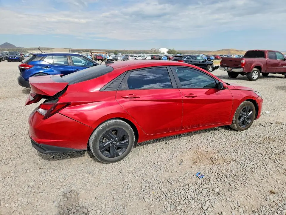 2021 HYUNDAI ELANTRA SEL  