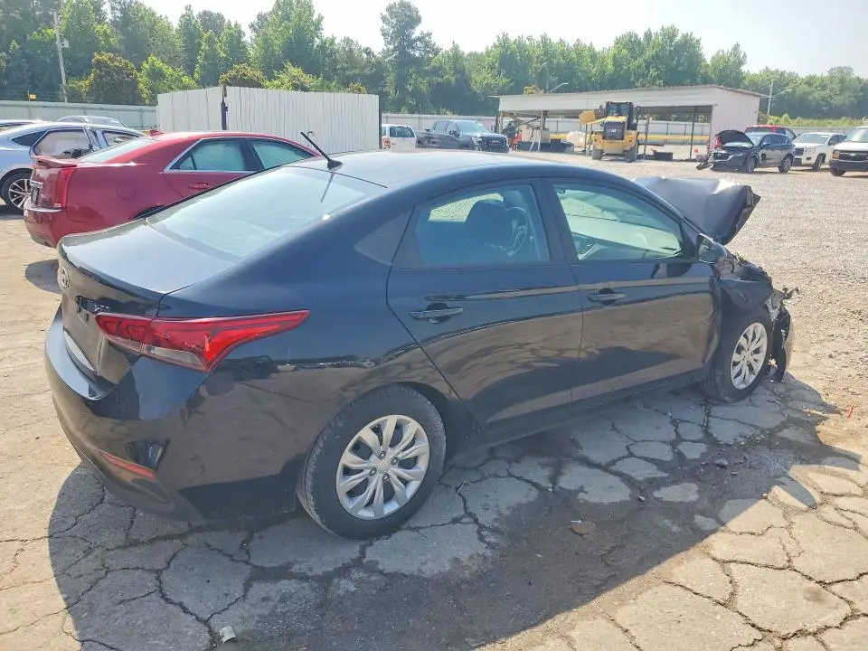 2022 HYUNDAI ACCENT SE  