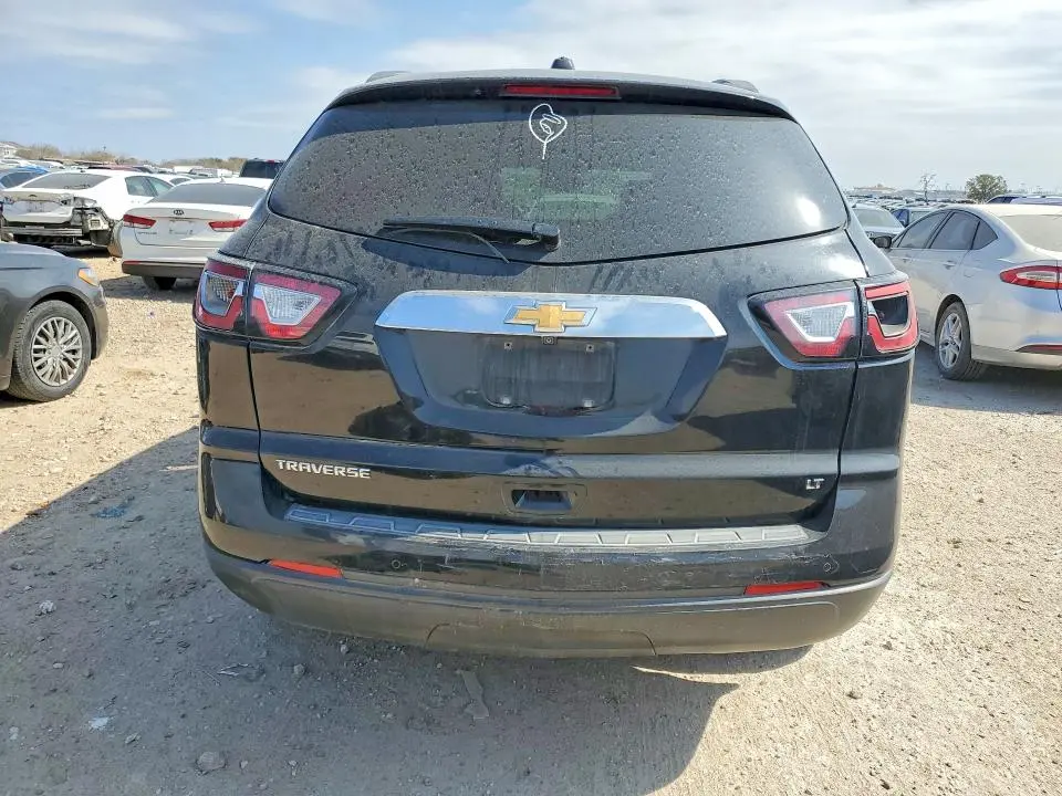2017 CHEVROLET TRAVERSE LT  