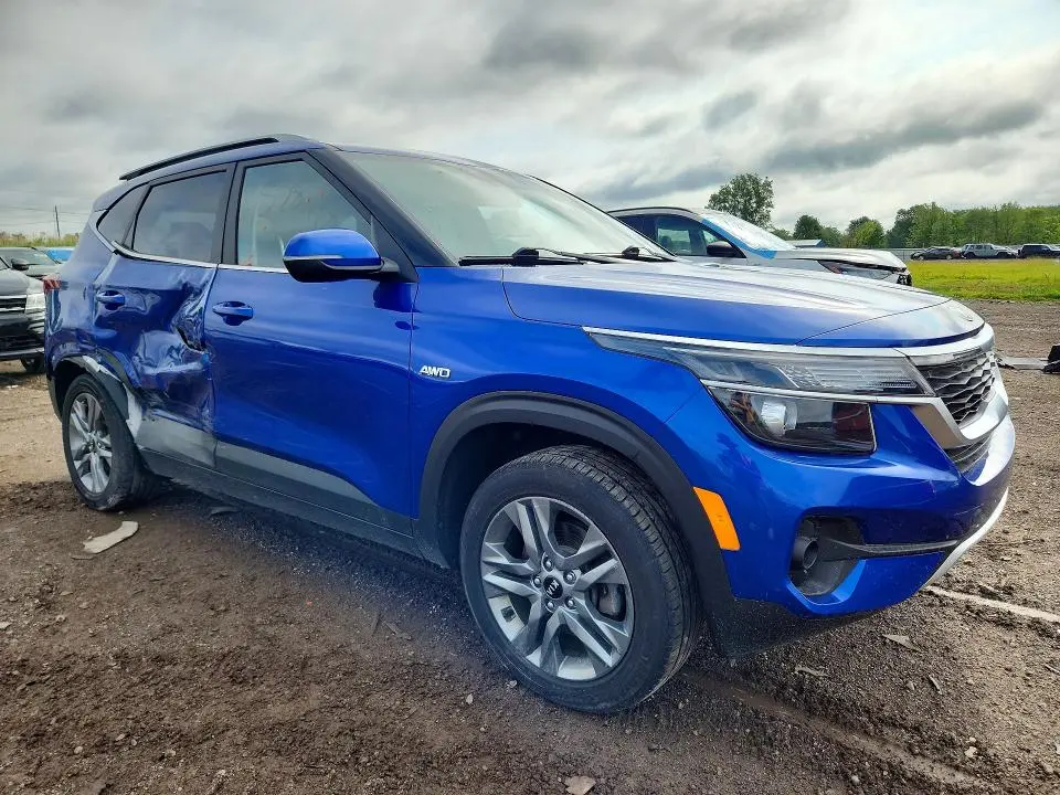 2021 KIA SELTOS S  