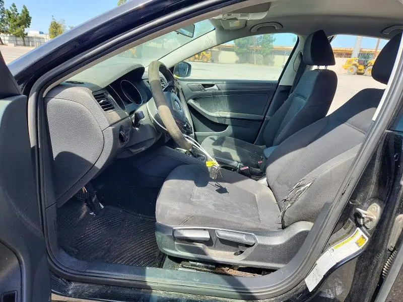 2015 VOLKSWAGEN JETTA BASE  