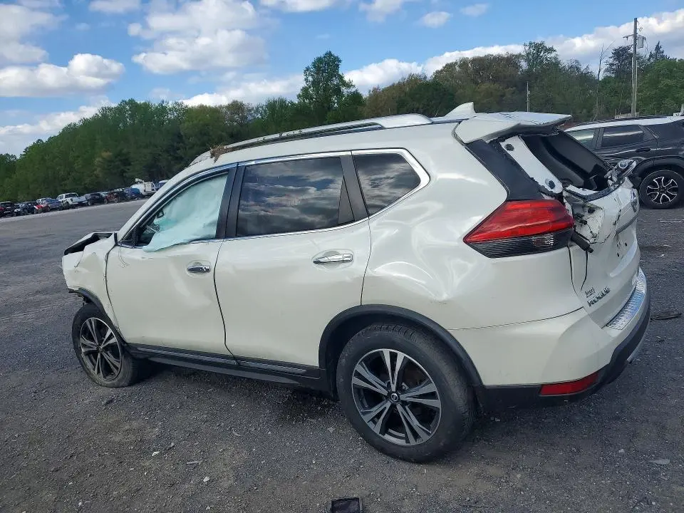 2017 NISSAN ROGUE SL  