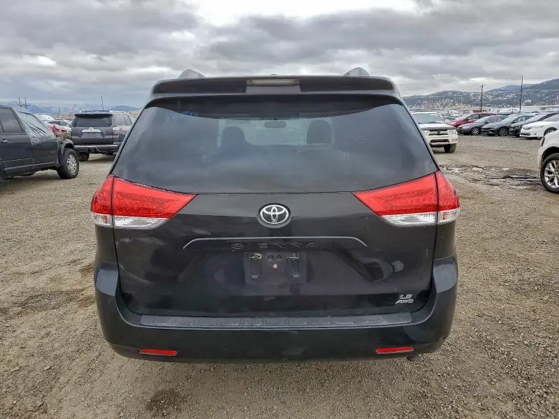 2014 TOYOTA SIENNA L 7-PASSENGER  
