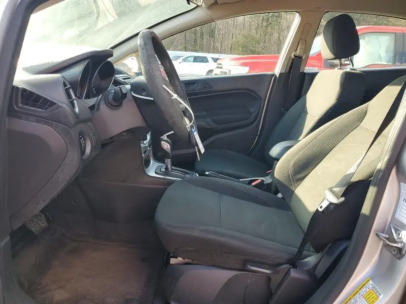 2017 FORD FIESTA SE  