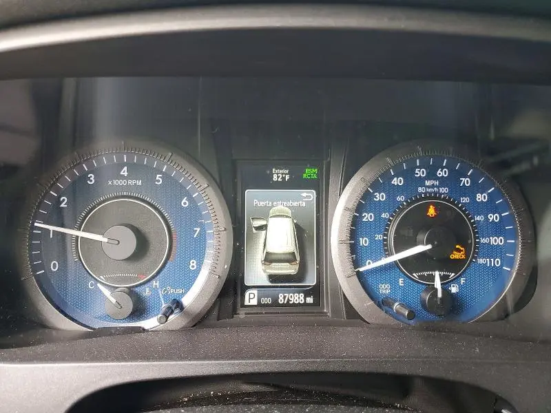 2020 TOYOTA SIENNA XLE 8-PASSENGER  