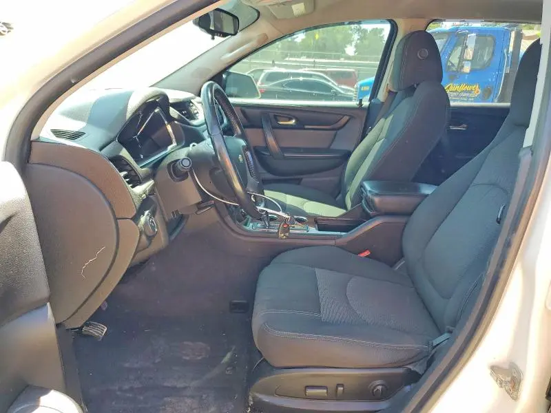 2013 CHEVROLET TRAVERSE LT  