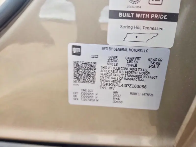 2023 GMC ACADIA DENALI  