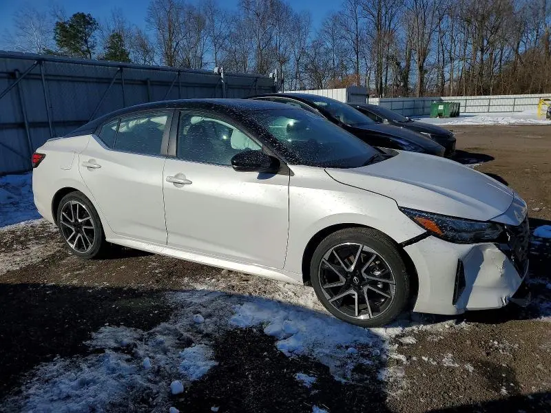 2025 NISSAN SENTRA SR  