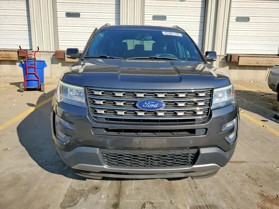 2017 FORD EXPLORER XLT  