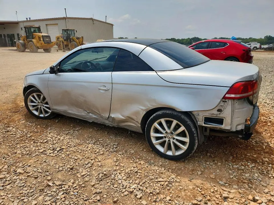 2015 VOLKSWAGEN EOS KOMFORT  