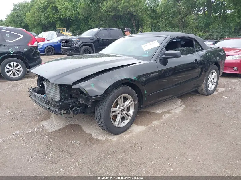 2014 FORD MUSTANG V6