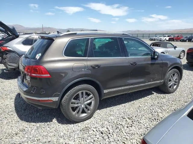 2016 VOLKSWAGEN TOUAREG SPORT  