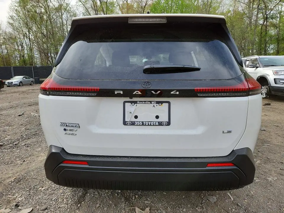 2026 TOYOTA RAV4 LE  