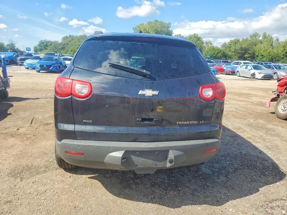 2011 CHEVROLET TRAVERSE LT  