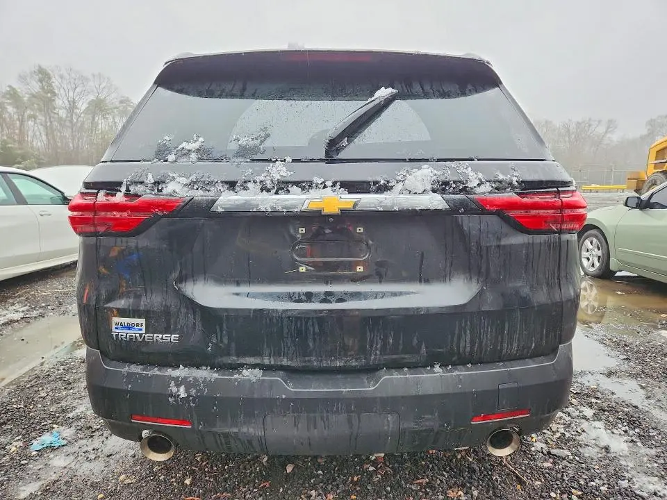 2023 CHEVROLET TRAVERSE LS  