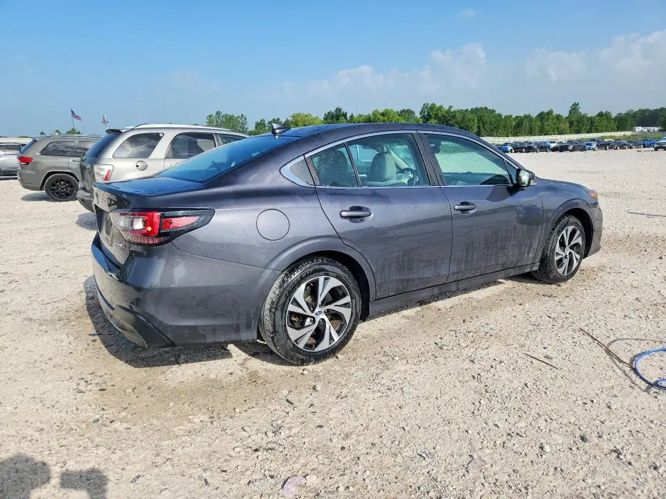 2021 SUBARU LEGACY   