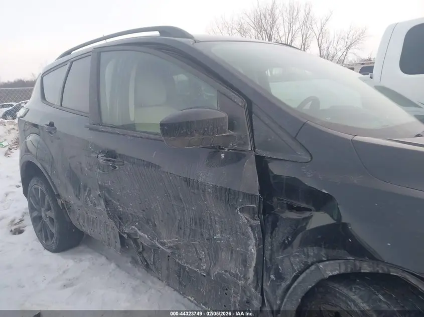 2018 FORD ESCAPE SEL