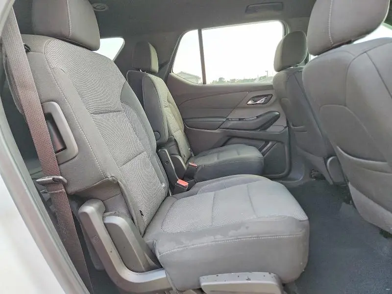 2022 CHEVROLET TRAVERSE LT  