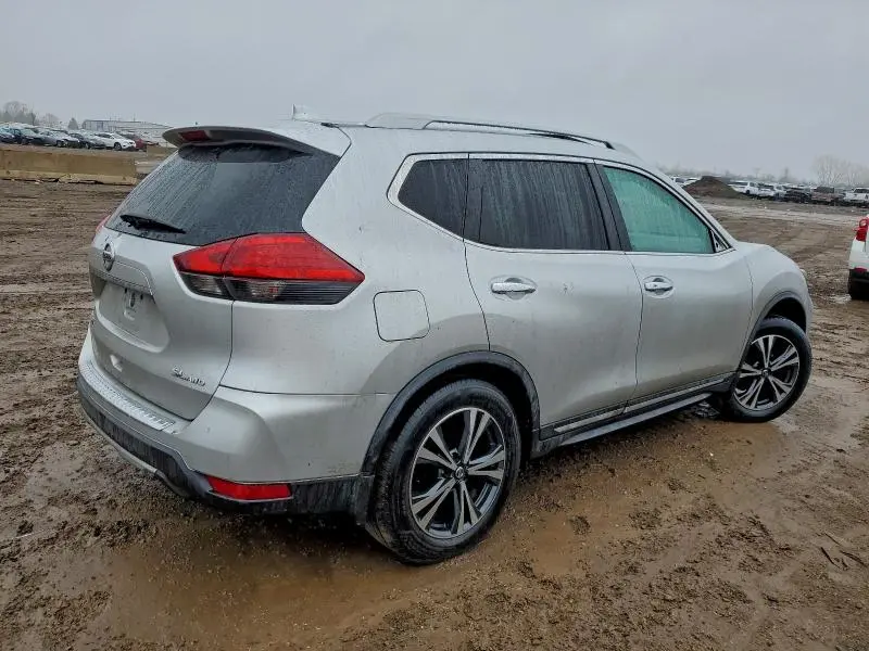 2017 NISSAN ROGUE SV  