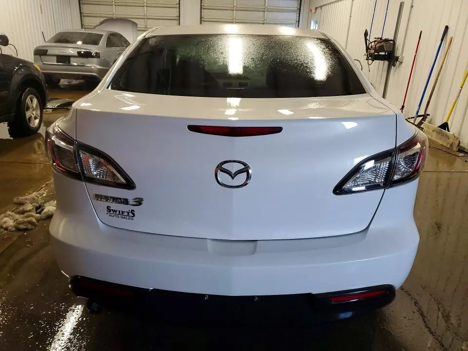 2011 MAZDA 3 I  