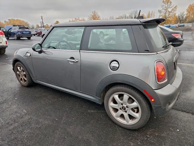 2010 MINI COOPER S  