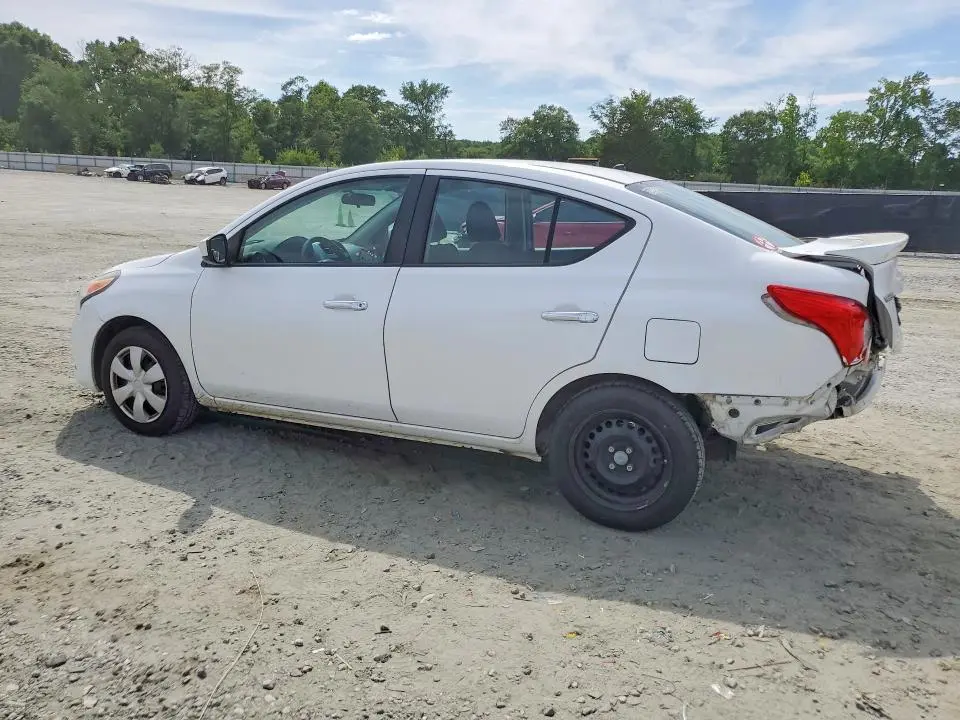 2015 NISSAN VERSA 1.6 SV  