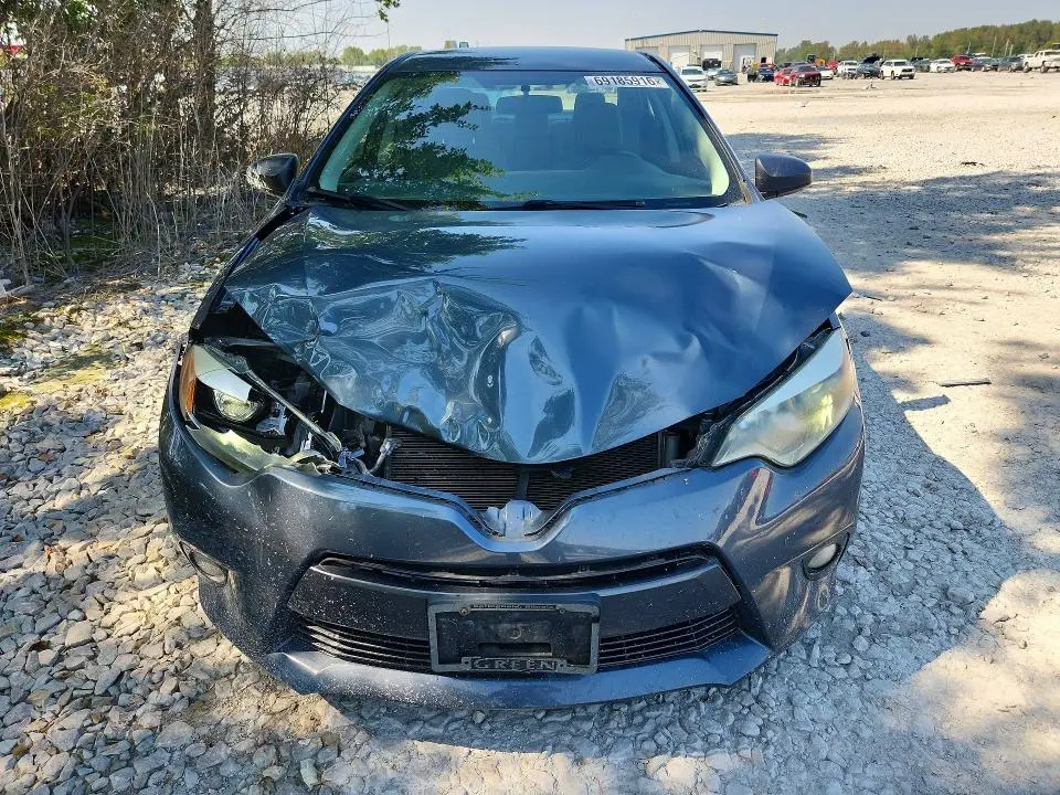 2015 TOYOTA COROLLA LE PLUS  