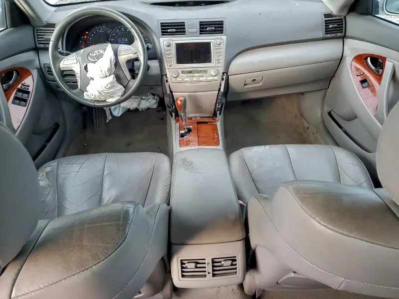 2010 TOYOTA CAMRY SE  