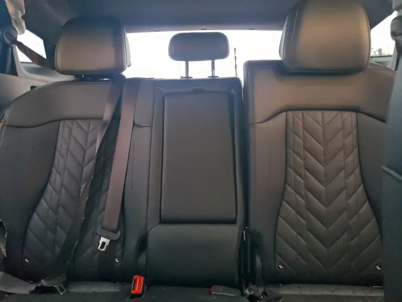 2025 KIA SPORTAGE X-PRO  