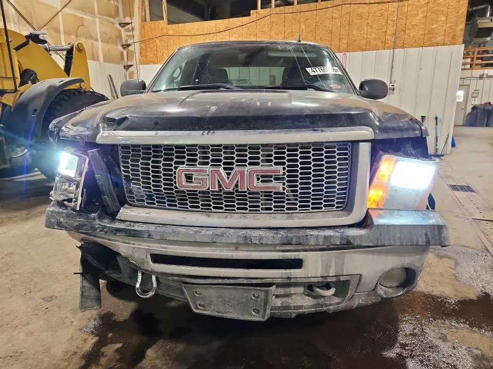 2013 GMC SIERRA K1500 SLT  