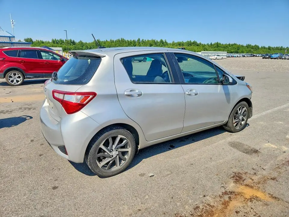 2018 TOYOTA YARIS 5-DOOR SE  