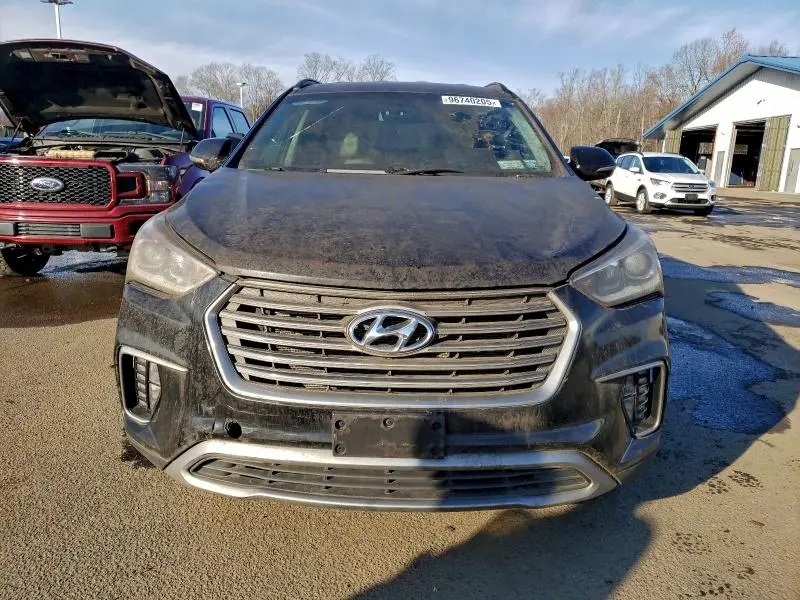 2017 HYUNDAI SANTA FE SE  