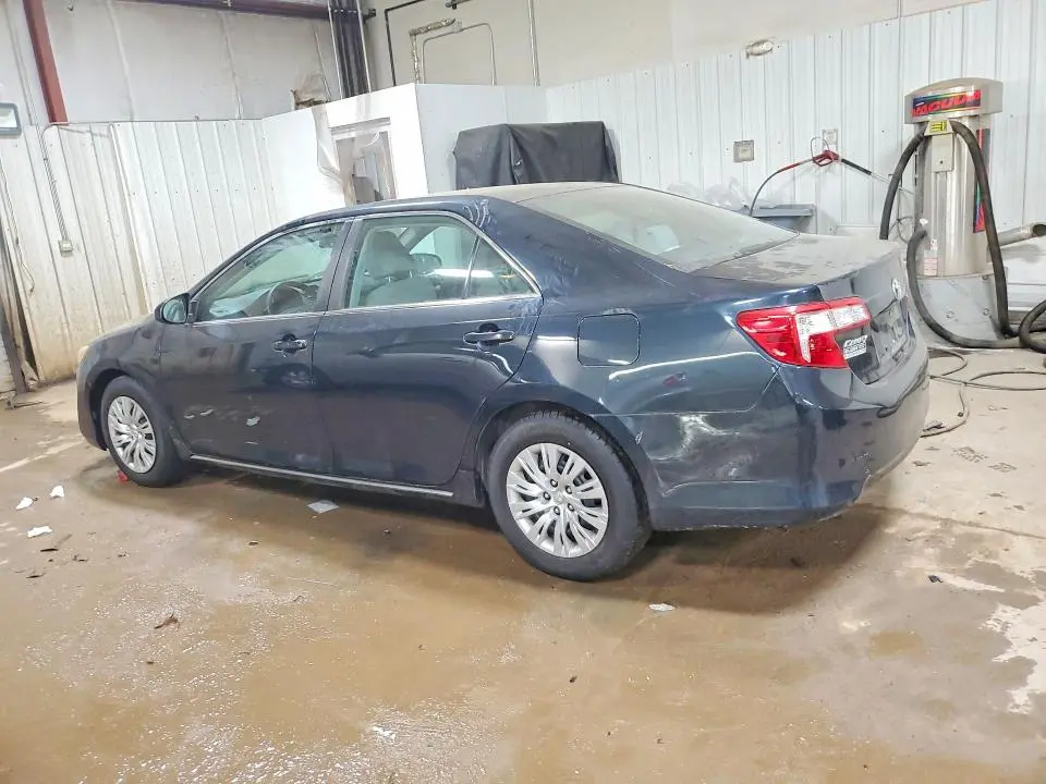 2014 TOYOTA CAMRY LE  