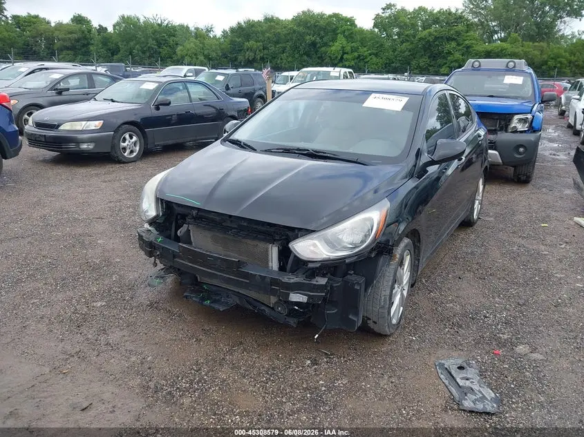 2013 HYUNDAI ACCENT GLS
