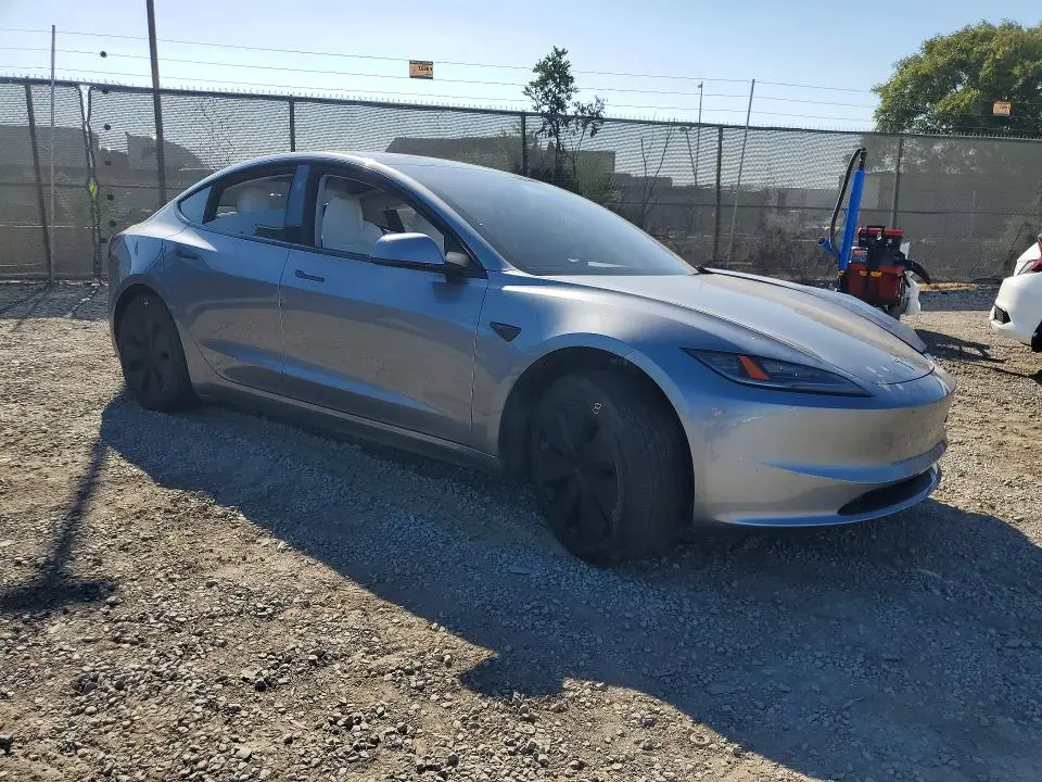 2025 TESLA MODEL 3   