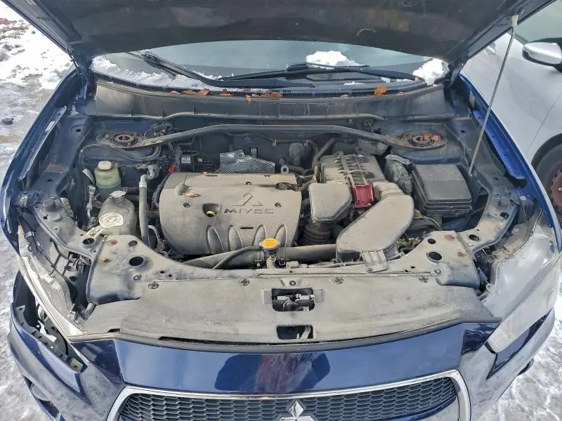 2010 MITSUBISHI OUTLANDER SE  