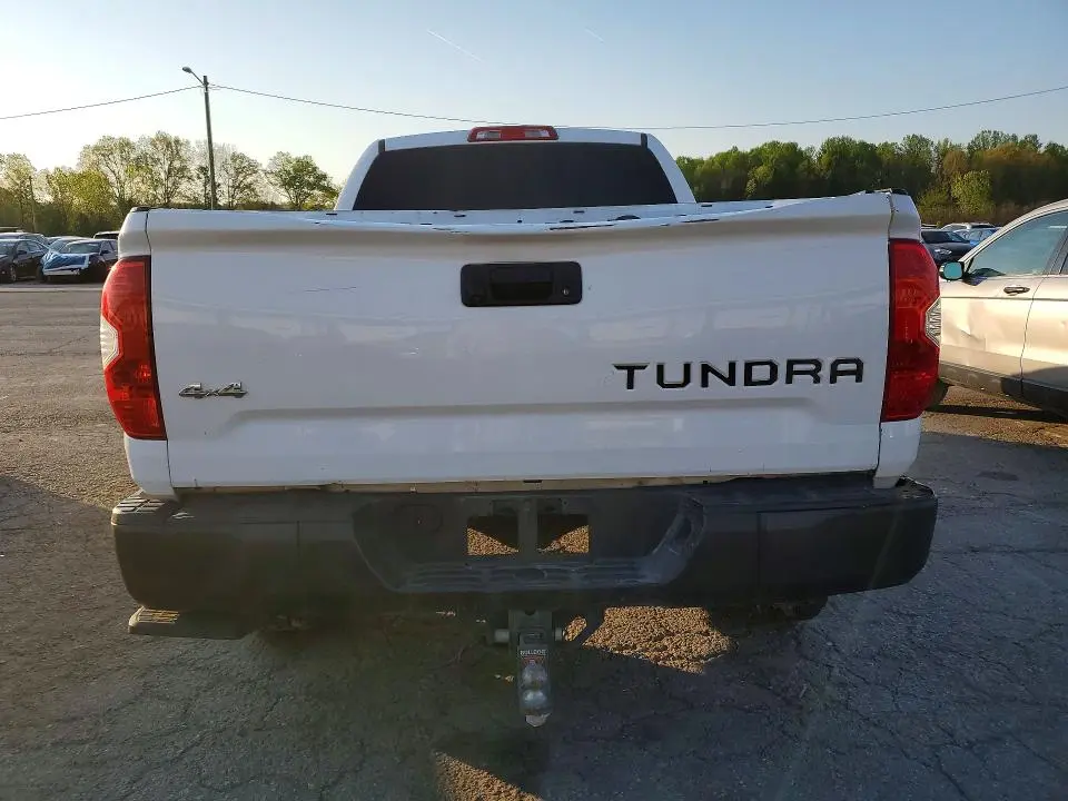 2015 TOYOTA TUNDRA SR  