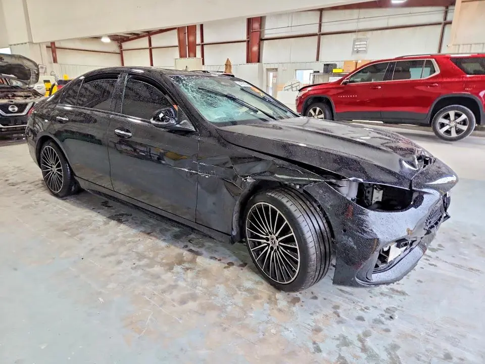 2024 MERCEDES-BENZ C 300  