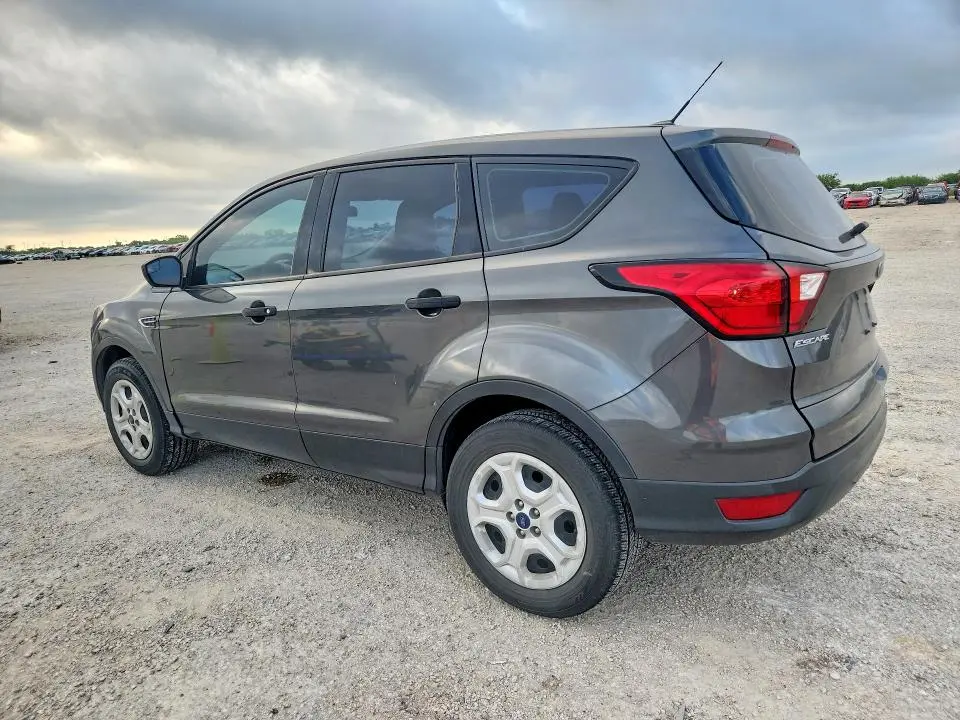 2019 FORD ESCAPE S  