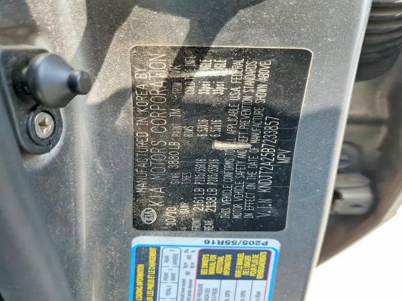 2011 KIA SOUL +  