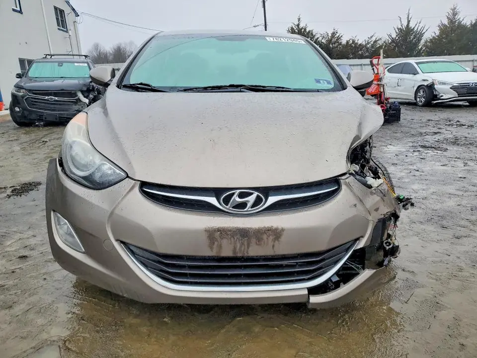 2013 HYUNDAI ELANTRA GLS  