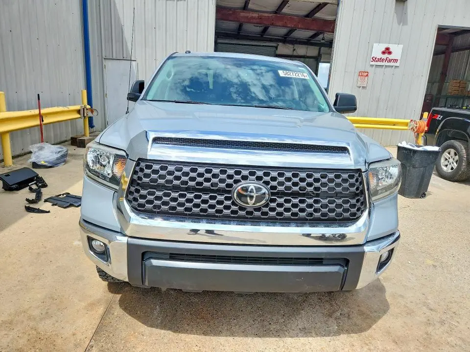 2019 TOYOTA TUNDRA CREWMAX SR5  