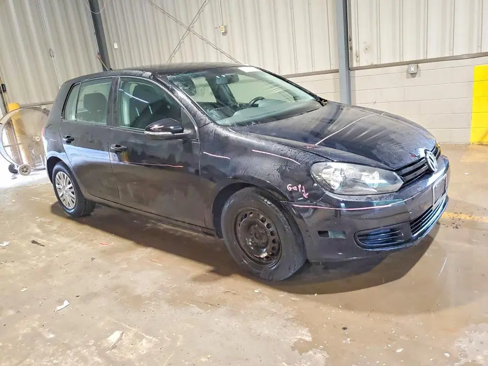 2013 VOLKSWAGEN GOLF   