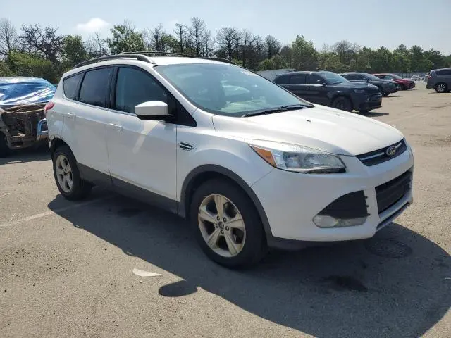 2016 FORD ESCAPE SE  