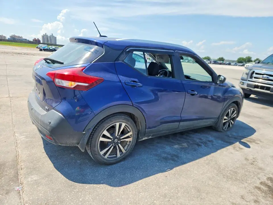 2020 NISSAN KICKS SV  