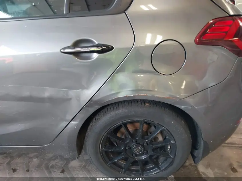 2015 KIA FORTE SX