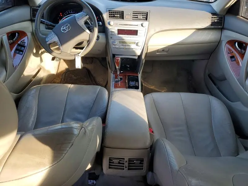 2011 TOYOTA CAMRY XLE  
